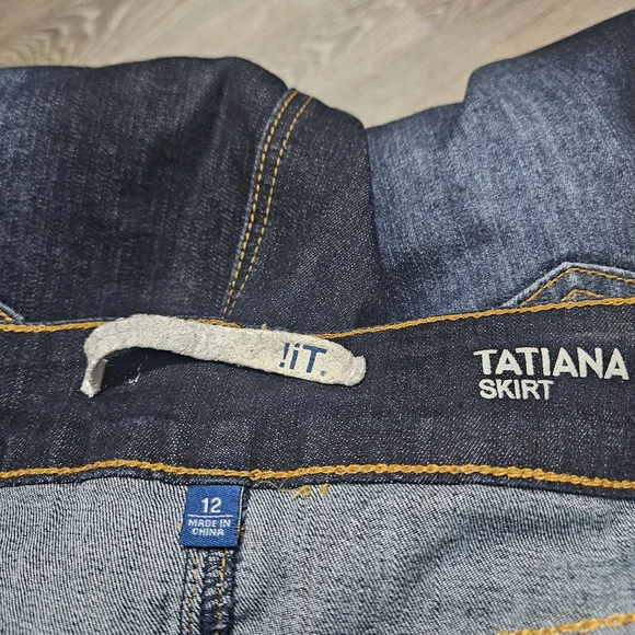 !it jeans Dark Blue Distressed Denim Midi Skirt - Picture 8 of 8